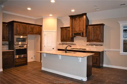 3012 Embers Loop, Bryan, TX 77808 photo 2