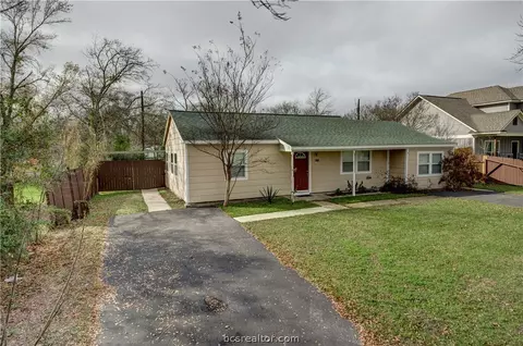4336 Culpepper Dr, Bryan, TX 77801 photo 2