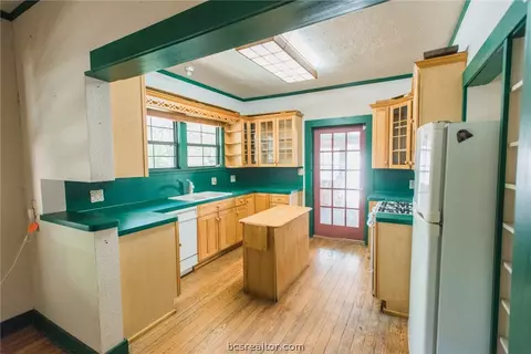 604 E 24th St, Bryan, TX 77803 photo 11