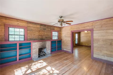604 E 24th St, Bryan, TX 77803 photo 4
