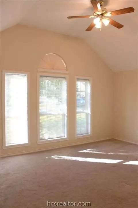 3911 Brighton Dr, Bryan, TX 77802 photo 7