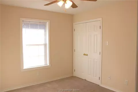 3911 Brighton Dr, Bryan, TX 77802 photo 11