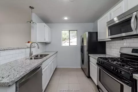 2715 Silver Maple Dr, Bryan, TX 77803 photo 8