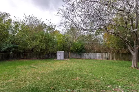 2715 Silver Maple Dr, Bryan, TX 77803 photo 16
