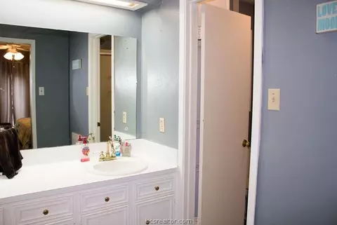 2525 Arbor Dr, Bryan, TX 77802 photo 7