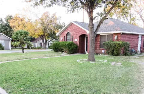616 W 16th St, Bryan, TX 77803 photo 3