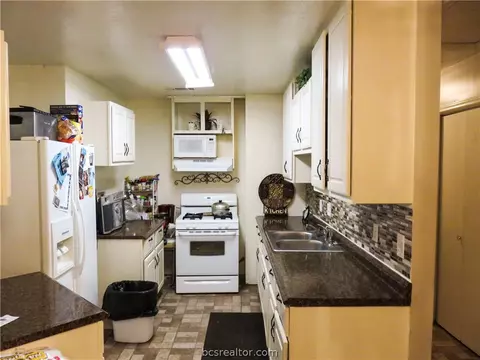 616 W 16th St, Bryan, TX 77803 photo 7