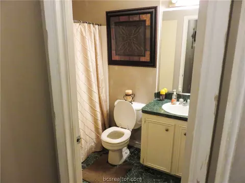 616 W 16th St, Bryan, TX 77803 photo 9