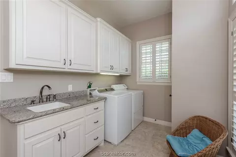 3900 Park Meadow Ln, Bryan, TX 77802 photo 16