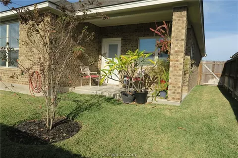 3325 Broadmoor Dr, Bryan, TX 77802 photo 11