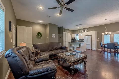 5084 Britten Rd, Bryan, TX 77807 photo 1