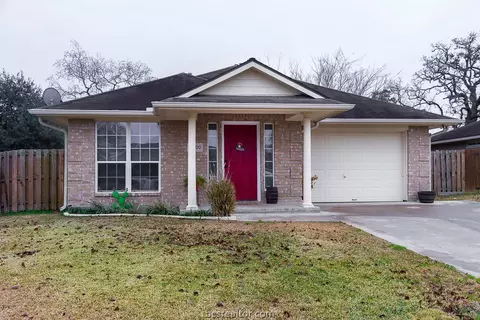 2900 Bexar Grass Dr, Bryan, TX 77802 photo 2
