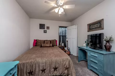 2900 Bexar Grass Dr, Bryan, TX 77802 photo 9