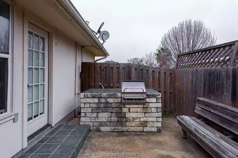 2900 Bexar Grass Dr, Bryan, TX 77802 photo 14