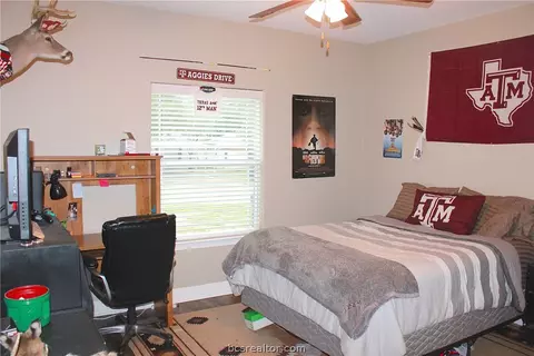 407 Day Ave, Bryan, TX 77801 photo 7