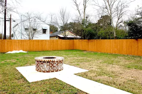 407 Day Ave, Bryan, TX 77801 photo 17