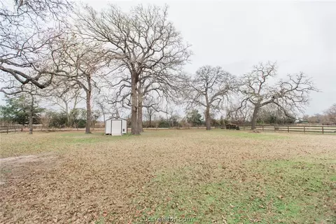 8784 Tejas Rnch, Bryan, TX 77808 photo 17