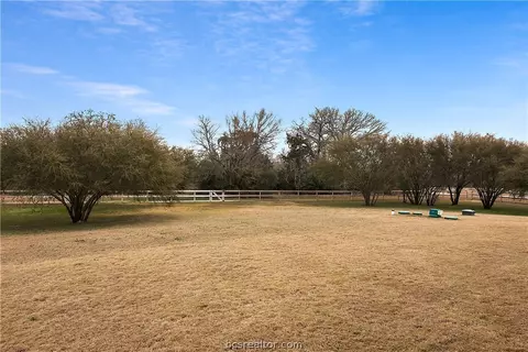 7800 Venado Ct, Bryan, TX 77808 photo 25