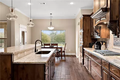 7800 Venado Ct, Bryan, TX 77808 photo 11