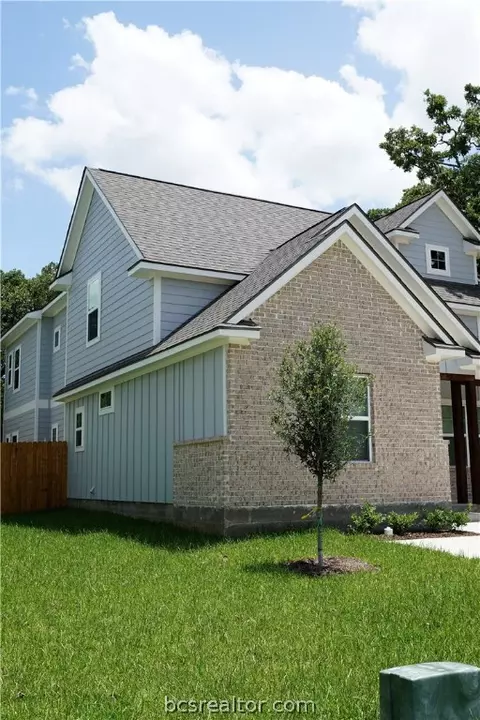 209 Tee, Bryan, TX 77801 photo 2