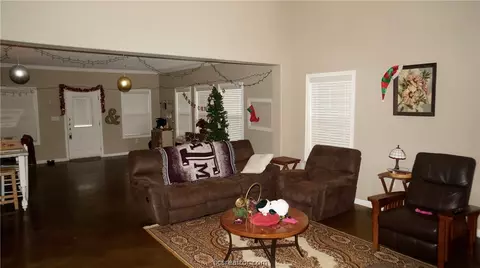 209 Tee, Bryan, TX 77801 photo 5