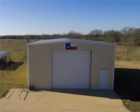 8712 Tejas Ranch Loop, Bryan, TX 77808 photo 2