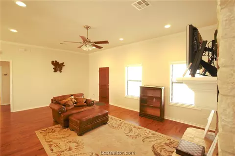 8712 Tejas Ranch Loop, Bryan, TX 77808 photo 9