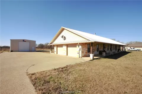 8712 Tejas Ranch Loop, Bryan, TX 77808 photo 3