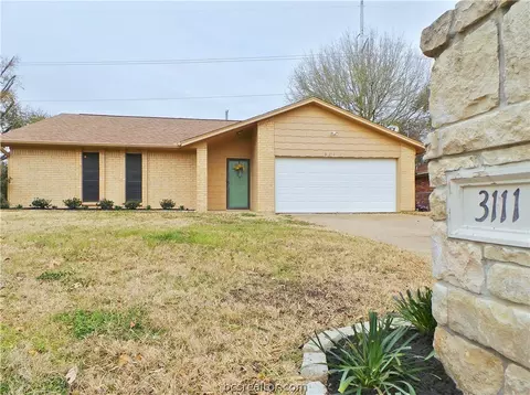 3111 Red Robin Loop, Bryan, TX 77802 photo 1