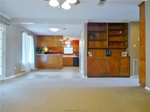 3111 Red Robin Loop, Bryan, TX 77802 photo 12