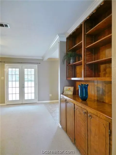 3111 Red Robin Loop, Bryan, TX 77802 photo 9