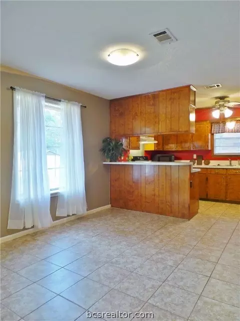 3111 Red Robin Loop, Bryan, TX 77802 photo 14