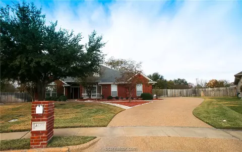 4603 Park Rdg, Bryan, TX 77802 photo 1