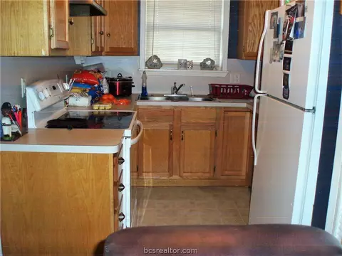 2203 Young Place A-c, Bryan, TX 77807 photo 18