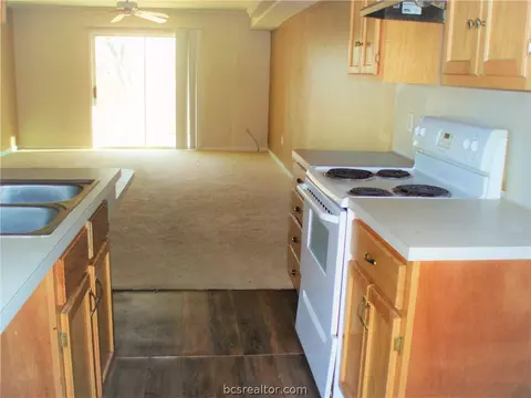 2203 Young Place A-c, Bryan, TX 77807 photo 10