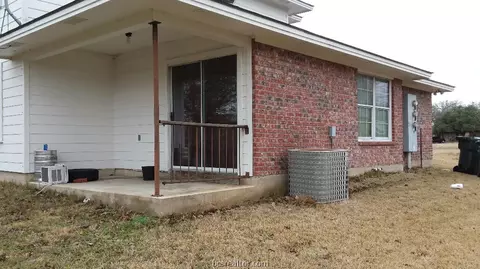 2203 Young Place A-c, Bryan, TX 77807 photo 5