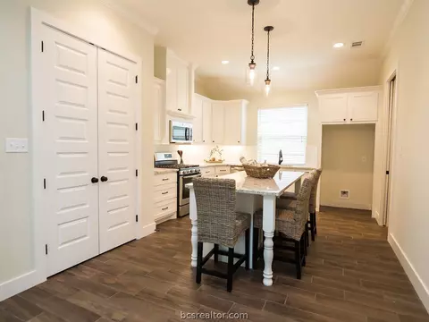 3513 Foxcroft Path, Bryan, TX 77808 photo 8