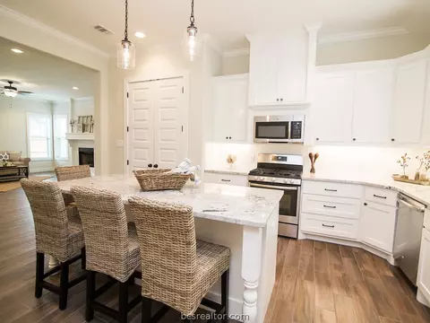 3513 Foxcroft Path, Bryan, TX 77808 photo 10