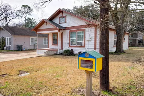 1011 E 25th St, Bryan, TX 77803 photo 3