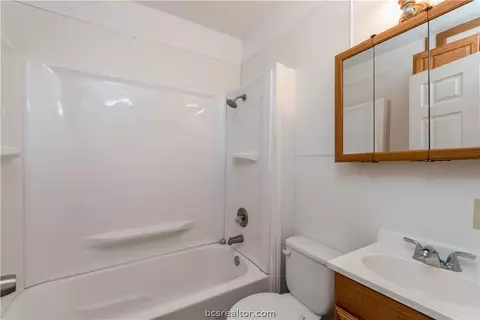 1011 E 25th St, Bryan, TX 77803 photo 13