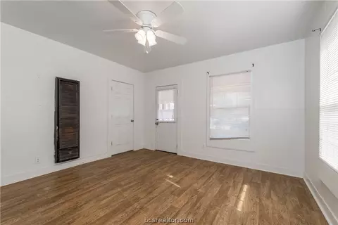1011 E 25th St, Bryan, TX 77803 photo 12