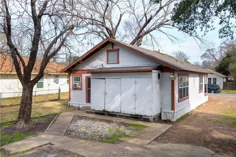 1011 E 25th St, Bryan, TX 77803 photo 14
