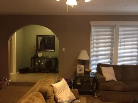3504 Oak Hill Dr, Bryan, TX 77802 photo 4