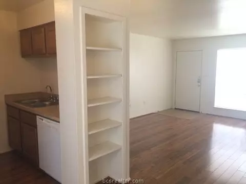 1602 S College Ave, Bryan, TX 77802 photo 8