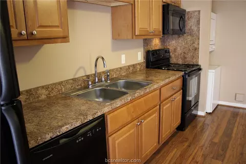 1602 S College Ave, Bryan, TX 77802 photo 14