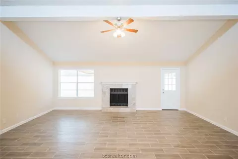 2401 Glacier Dr, Bryan, TX 77803 photo 5
