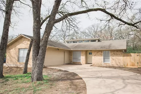 2401 Glacier Dr, Bryan, TX 77803 photo 1