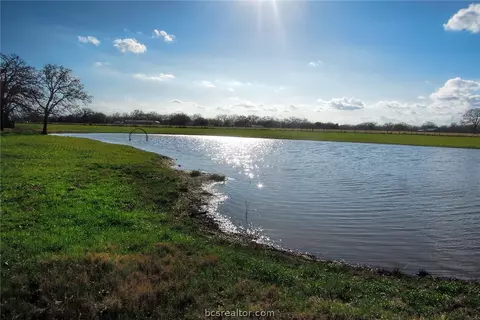 4600 Leonard Rd, Bryan, TX 77807 photo 4