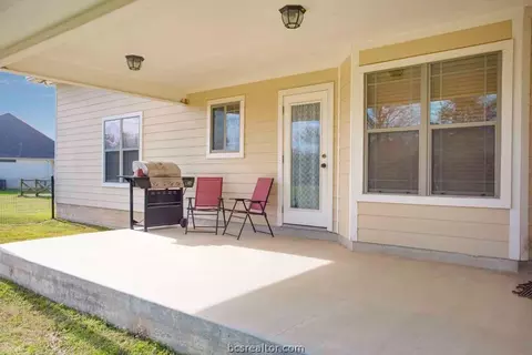 8742 Tejas Ranch Loop, Bryan, TX 77808 photo 15