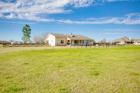 8742 Tejas Ranch Loop, Bryan, TX 77808 photo 17